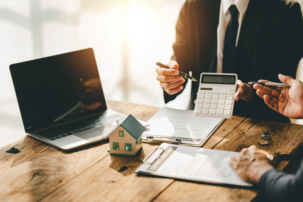 <Immobilien in Berlin und Brandenburg verkaufen>.