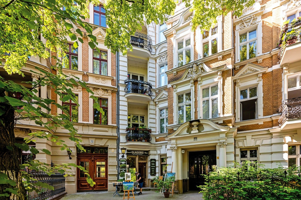 H&auml;userfassade in Berlin-Friedenau.