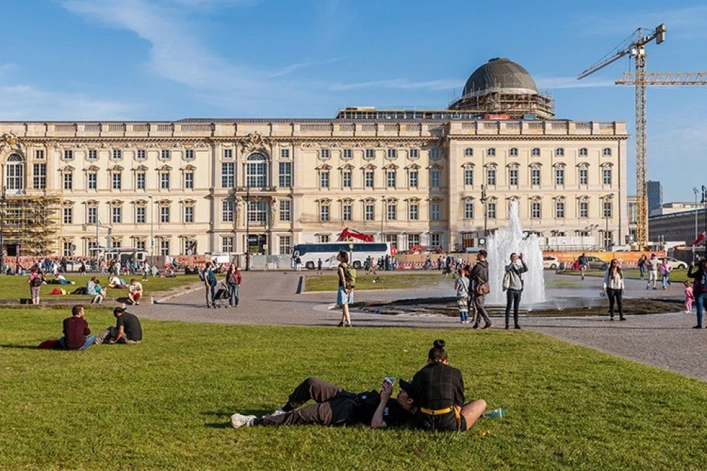 Immobilie Haus Wohnung verkaufen kaufen Berlin Mitte Hansaviertel.