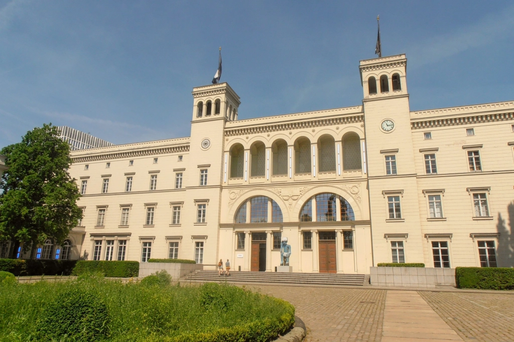 Immobilie Haus Wohnung verkaufen kaufen Berlin Mitte Moabit.